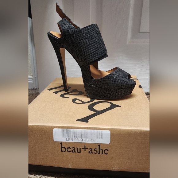 Platform stilettos - Picture 4 of 4